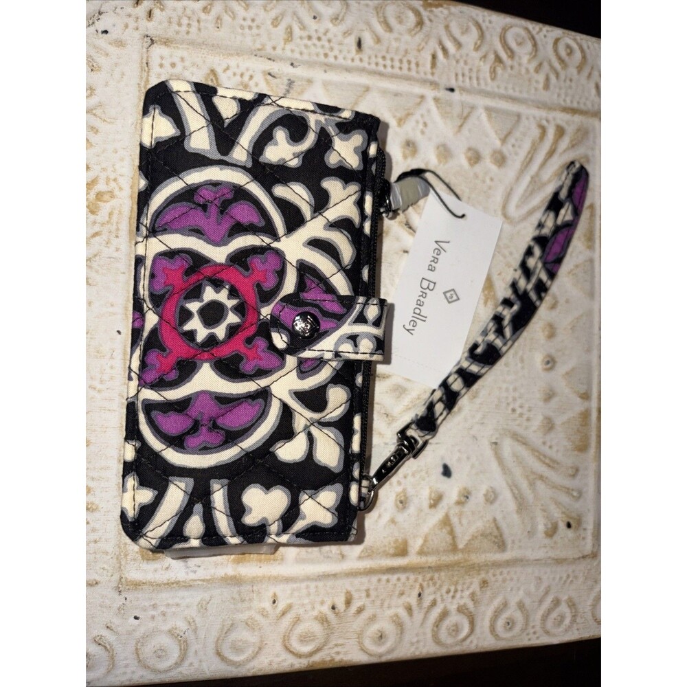 Vera Bradley Smartphone Wristlet